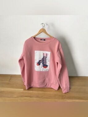 Women's Jolie & Joy Medium Pink Graphic Sweatshirt Black Gem Pantyhose Stilettos